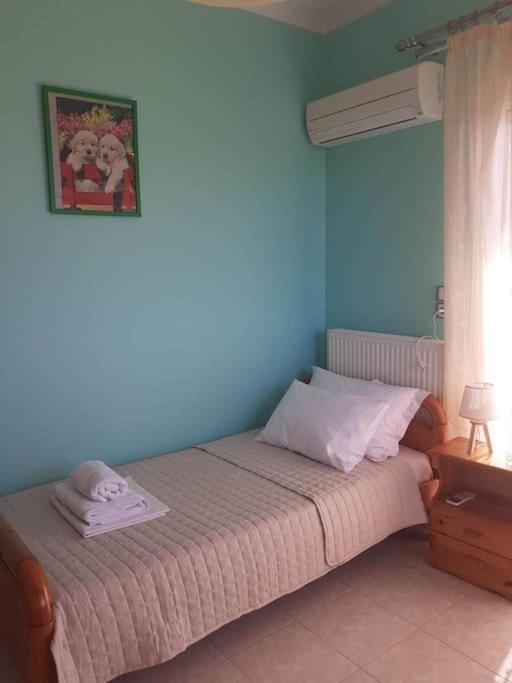 Вилла Simos' Sea View House Nikopolis Экстерьер фото